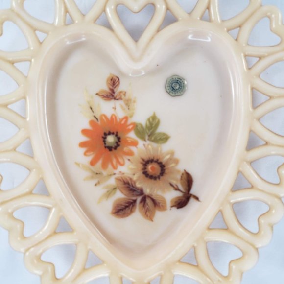 Westmoreland Cream Articulated Heart Plate Trinket Dish Floral Orange Flowers - Picture 2 of 4